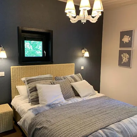 펜션 Spacious Mansion For 4 Guests *