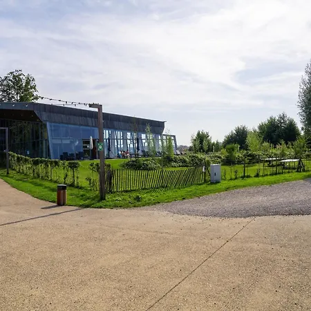 펜션 Spacious Mansion For 4 Guests *